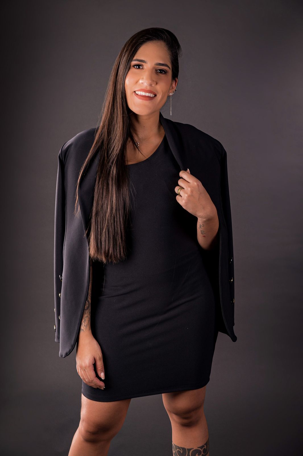 Uma foto mostrando a Doutora Carolina Leal